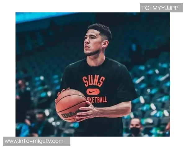 布克谈库里为Nike招募球鞋自由球员的努力与期待