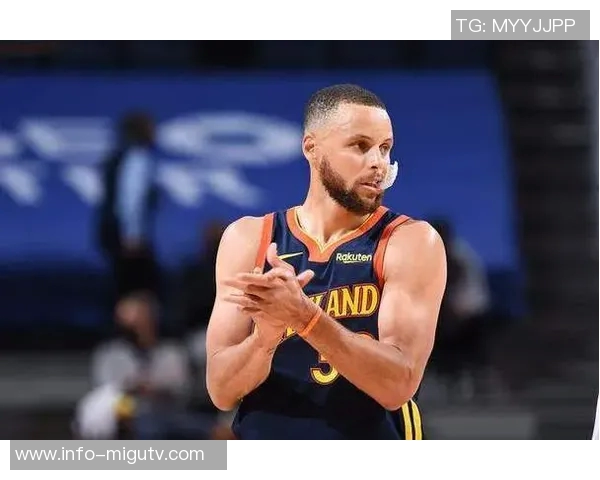 波杰姆斯基从核心到替补的角色转变如何重塑球队进攻体系