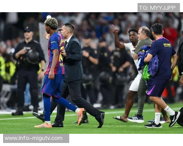 佩德里在德比战中展现领袖风范成为西班牙人无声英雄的背后故事